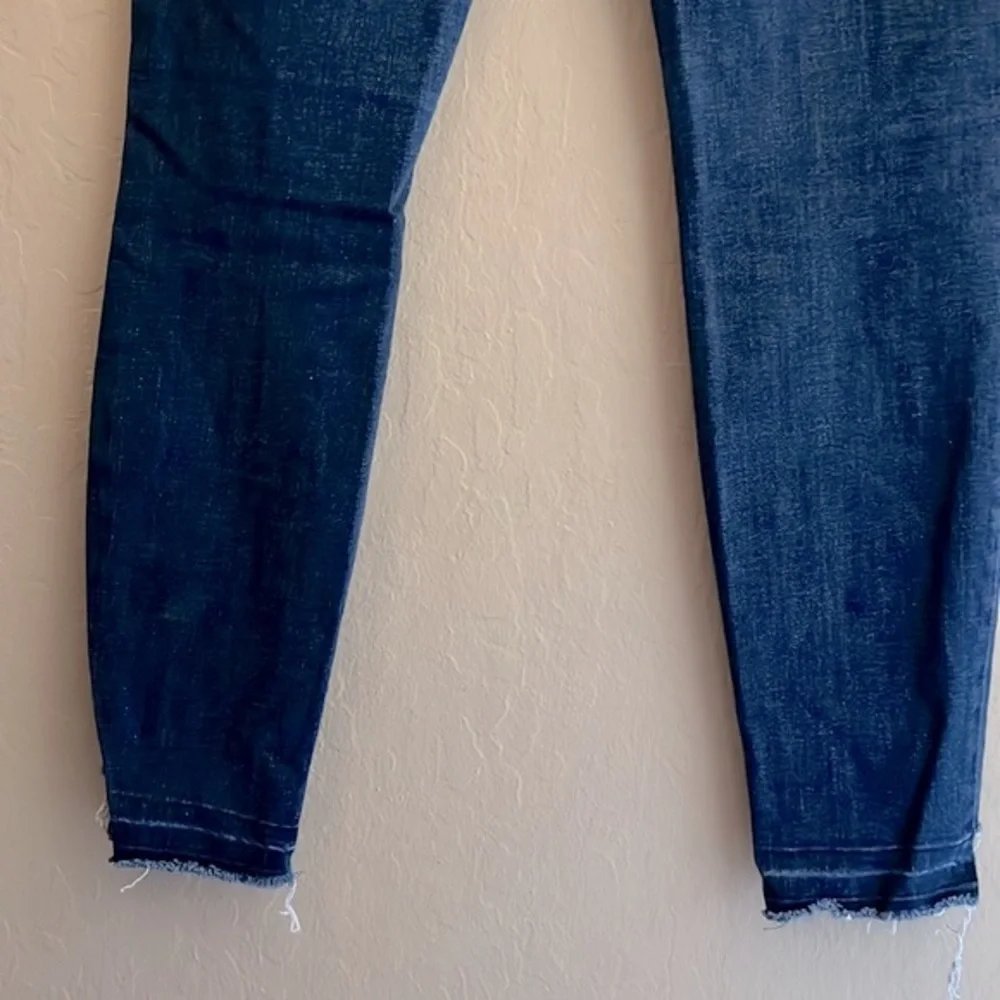 Joe’s Jeans Womens cut 15357 preowned distressed raw hems size W 28 - Picture 9 of 12